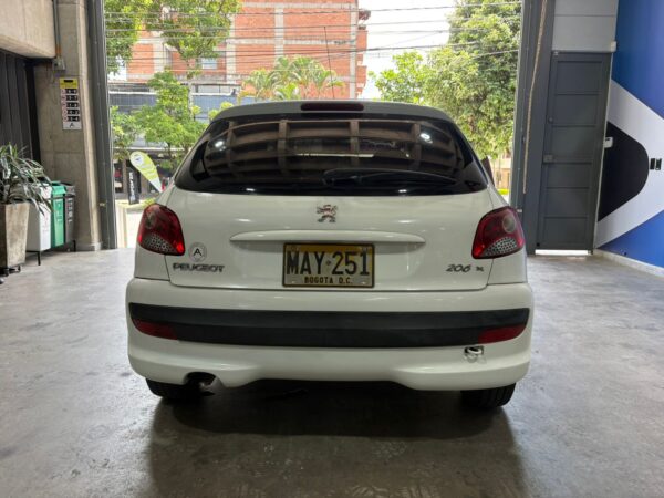 PEUGEOT 206 2012 - Imagen 6