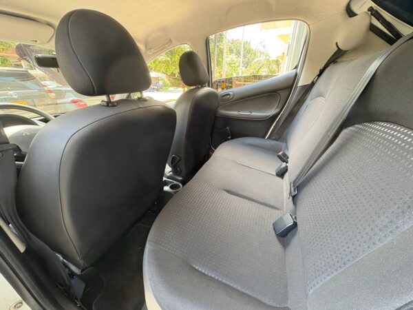 PEUGEOT 206 2012 - Imagen 14