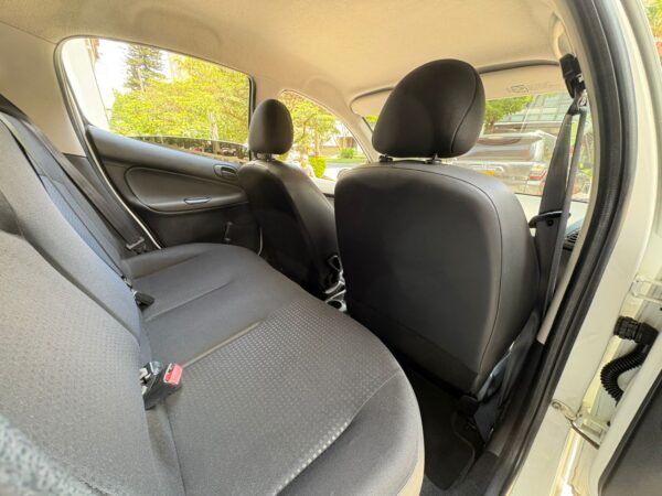 PEUGEOT 206 2012 - Imagen 18