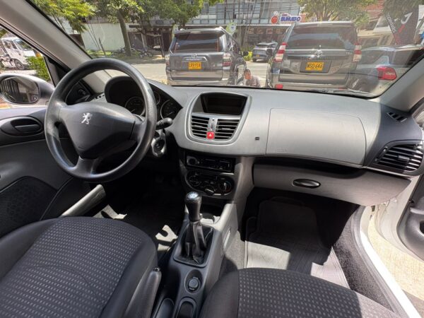 PEUGEOT 206 2012 - Imagen 20
