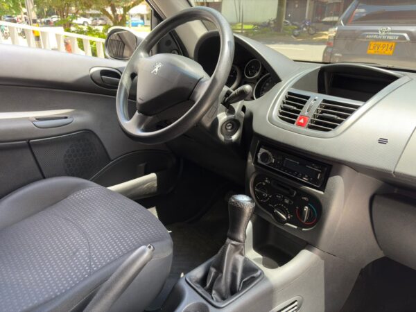 PEUGEOT 206 2012 - Imagen 21