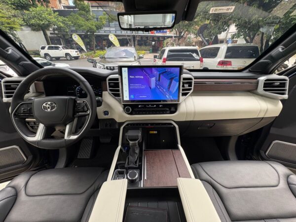 TOYOTA SEQUOIA CAPSTONE 2023 - Imagen 9