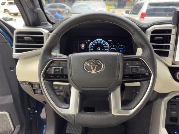 TOYOTA SEQUOIA CAPSTONE 2023 - Imagen 12