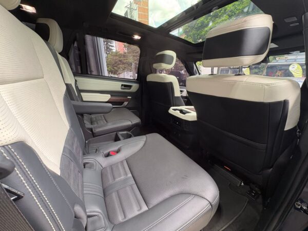 TOYOTA SEQUOIA CAPSTONE 2023 - Imagen 20