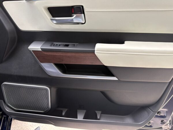 TOYOTA SEQUOIA CAPSTONE 2023 - Imagen 30