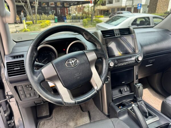TOYOTA PRADO TXL 2012 - Imagen 12
