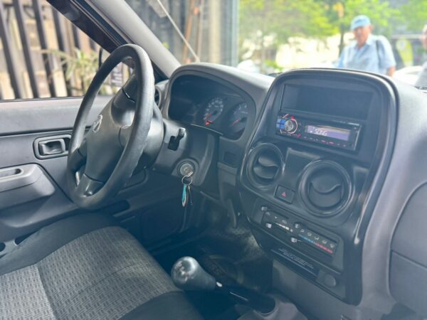NISSAN FRONTIER ESTACAS PUBLICO 2013 - Imagen 14