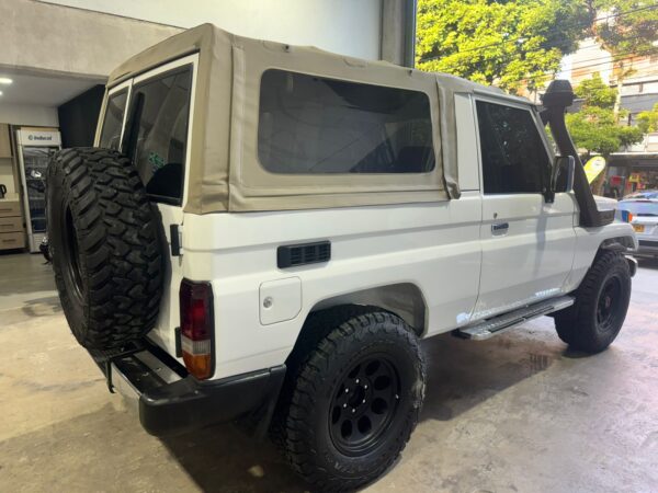 TOYOTA LAND CRUISER FJ 73 1995 - Imagen 5