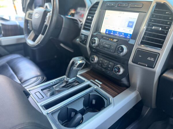 FORD F-150 LARIAT 2017 - Imagen 20