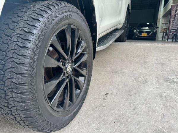 TOYOTA LAND CRUISER VXL 2011 - Imagen 24