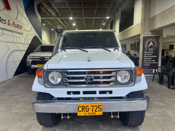 TOYOTA LAND CRUISER FJ 73 1995 - Imagen 2