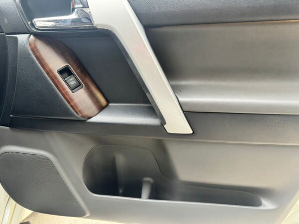 TOYOTA LAND CRUISER VXL 2011 - Imagen 19