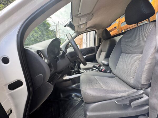 NISSAN FRONTIER ESTACA PÚBLICA 2022 - Imagen 9