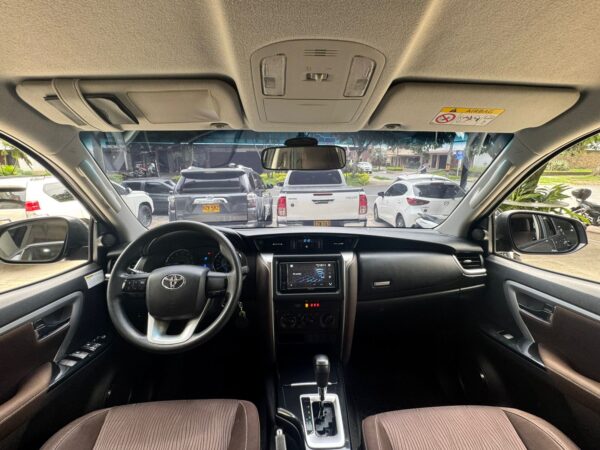 TOYOTA FORTUNER STREET 2020 - Imagen 9