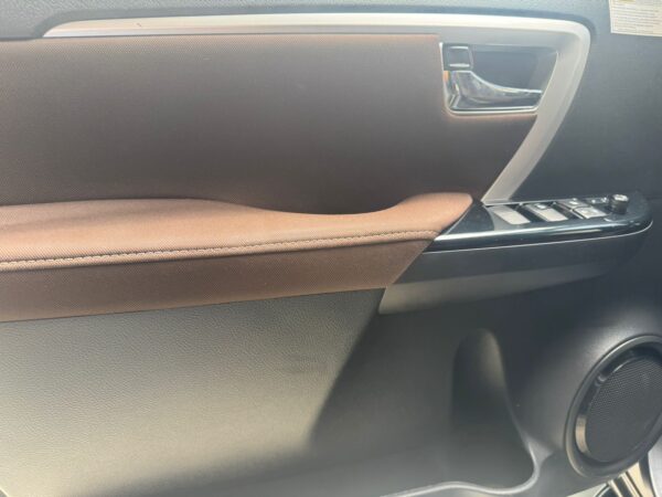 TOYOTA FORTUNER STREET 2020 - Imagen 13