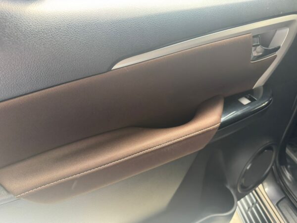 TOYOTA FORTUNER STREET 2020 - Imagen 15