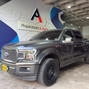 FORD F150 LARIAT 2020