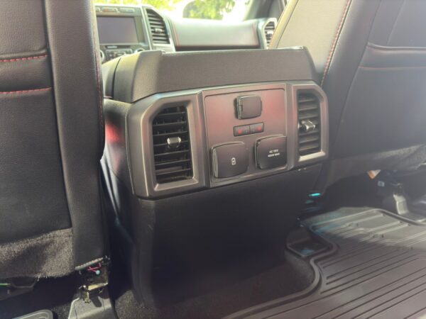 FORD F150 LARIAT 2020 - Imagen 17