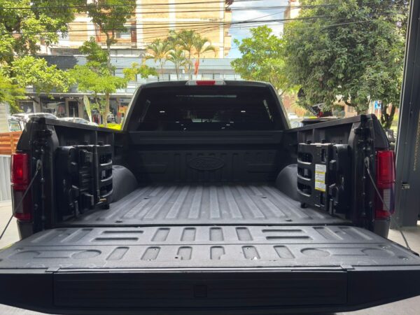 FORD F150 LARIAT 2020 - Imagen 20