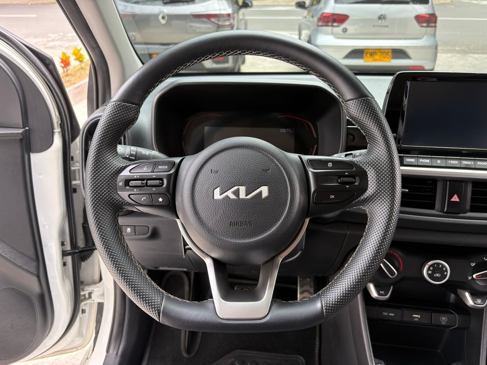 KIA PICANTO GT LINE 2025 - Imagen 12