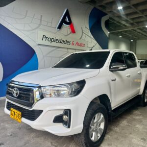 TOYOTA HILUX 2017