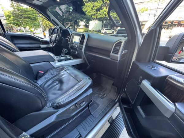 FORD F-150 LARIAT 2017 - Imagen 18