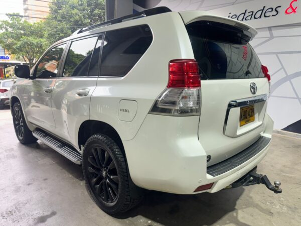 TOYOTA LAND CRUISER VXL 2011 - Imagen 7