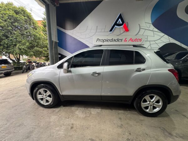 CHEVROLET TRACKER LT 1.8 2018 - Imagen 8