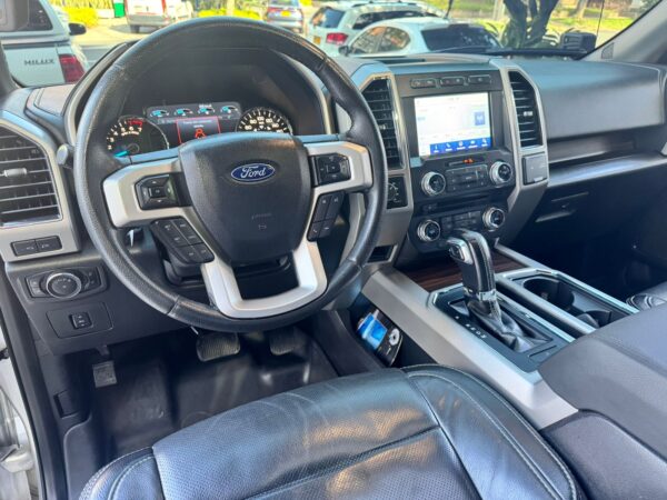 FORD F-150 LARIAT 2017 - Imagen 12