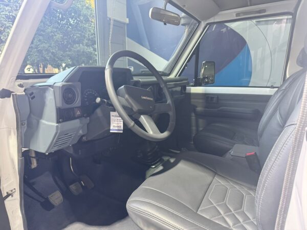 TOYOTA LAND CRUISER FJ 73 1995 - Imagen 10