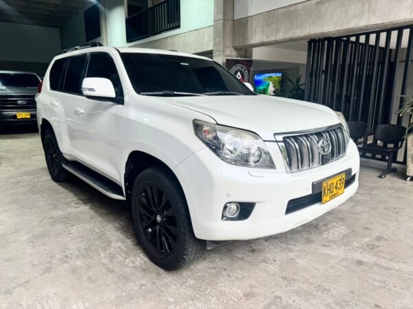 TOYOTA LAND CRUISER VXL 2011 - Imagen 3