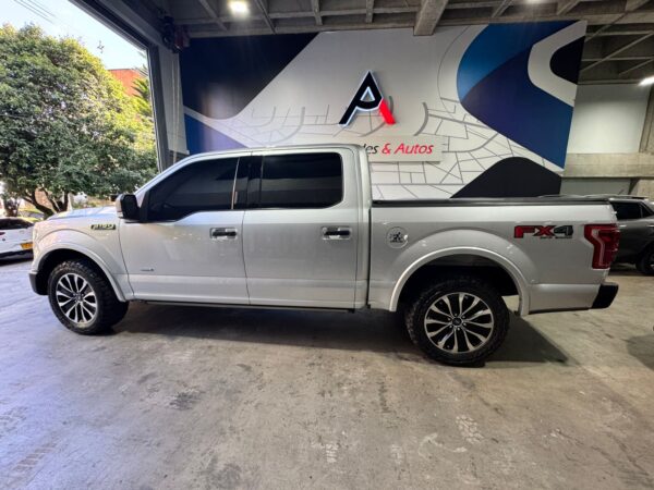 FORD F-150 LARIAT 2017 - Imagen 8