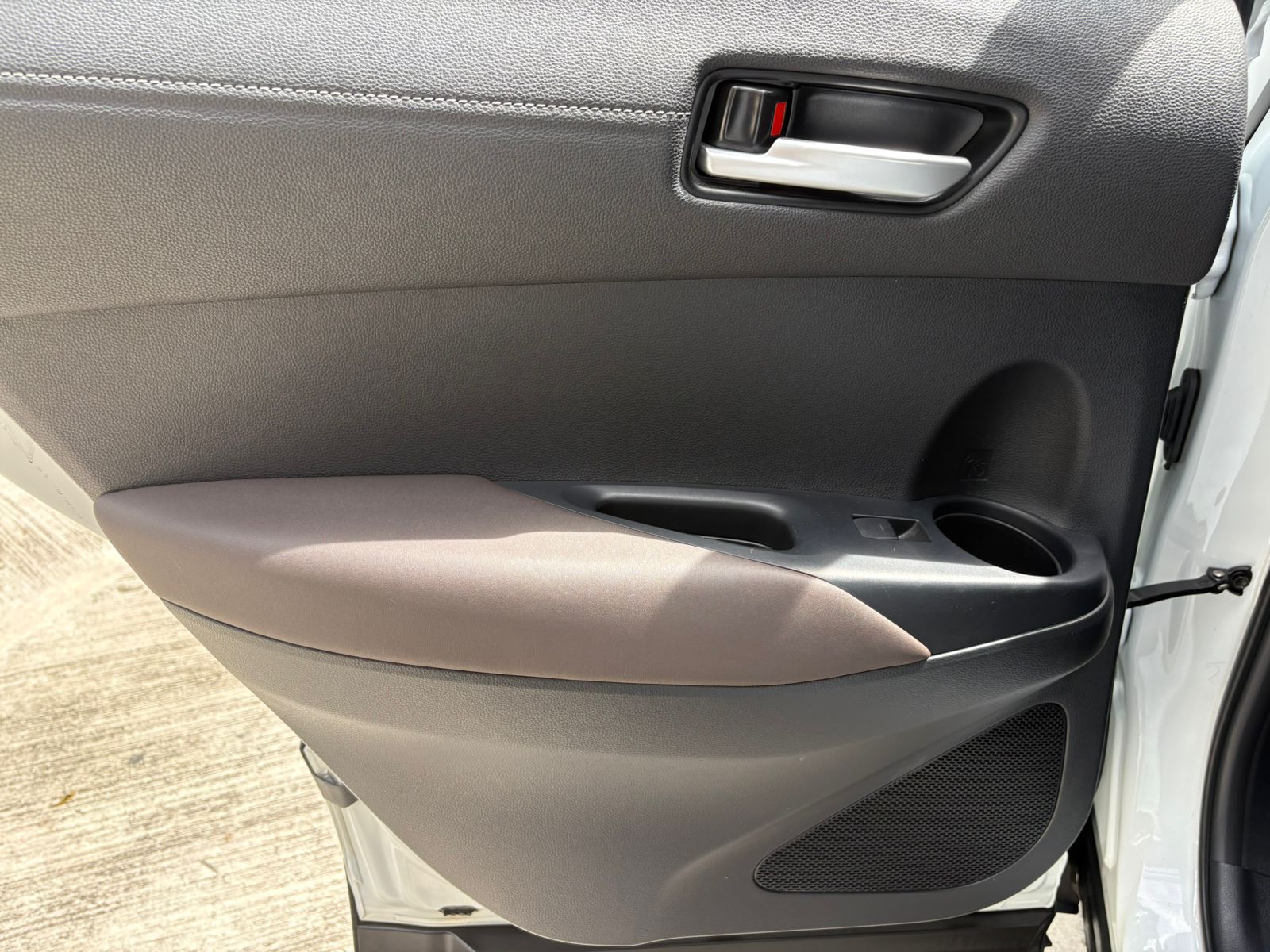 TOYOTA COROLLA CROSS HEV SEG 2025 - Imagen 17