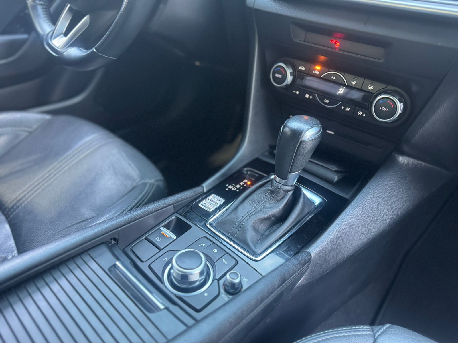 MAZDA 3 TOURING 2018 - Imagen 19