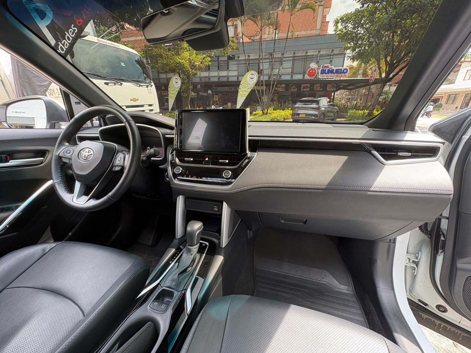 TOYOTA COROLLA CROSS HEV SEG 2025 - Imagen 22