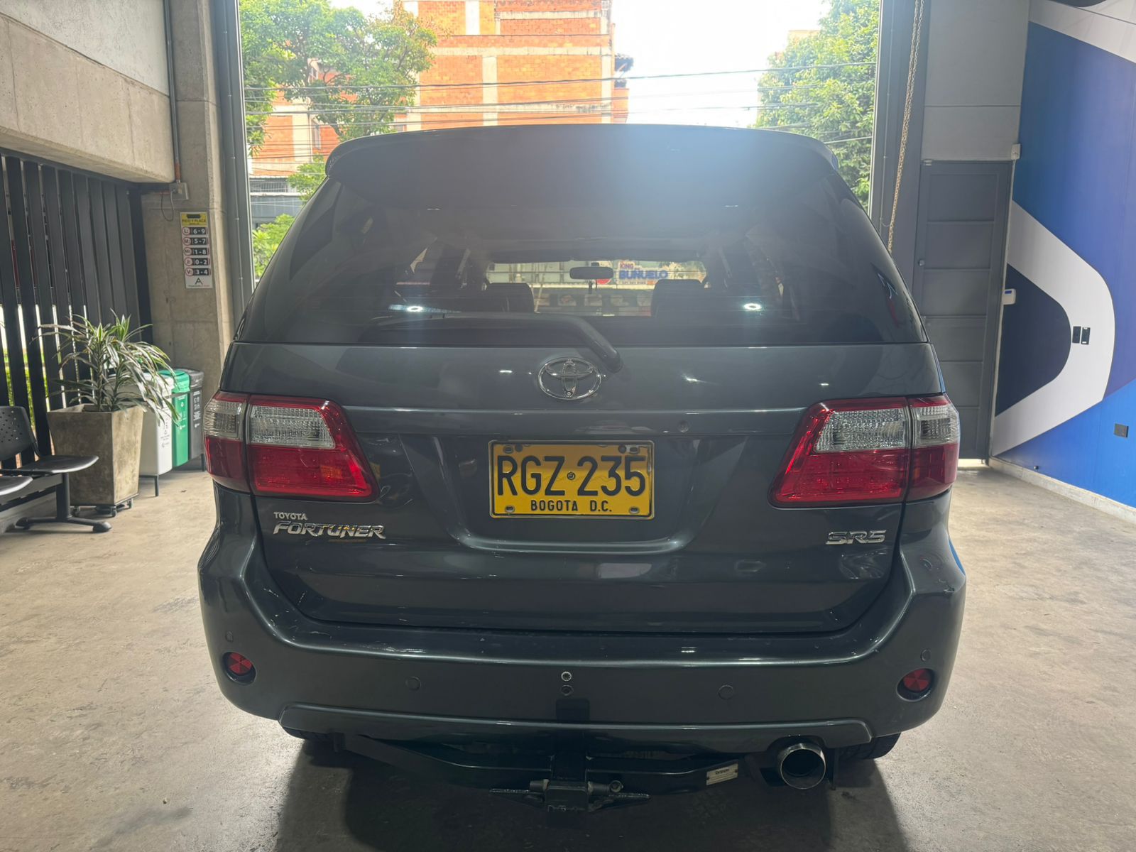 TOYOTA FORTUNER SR5 2011 - Imagen 6