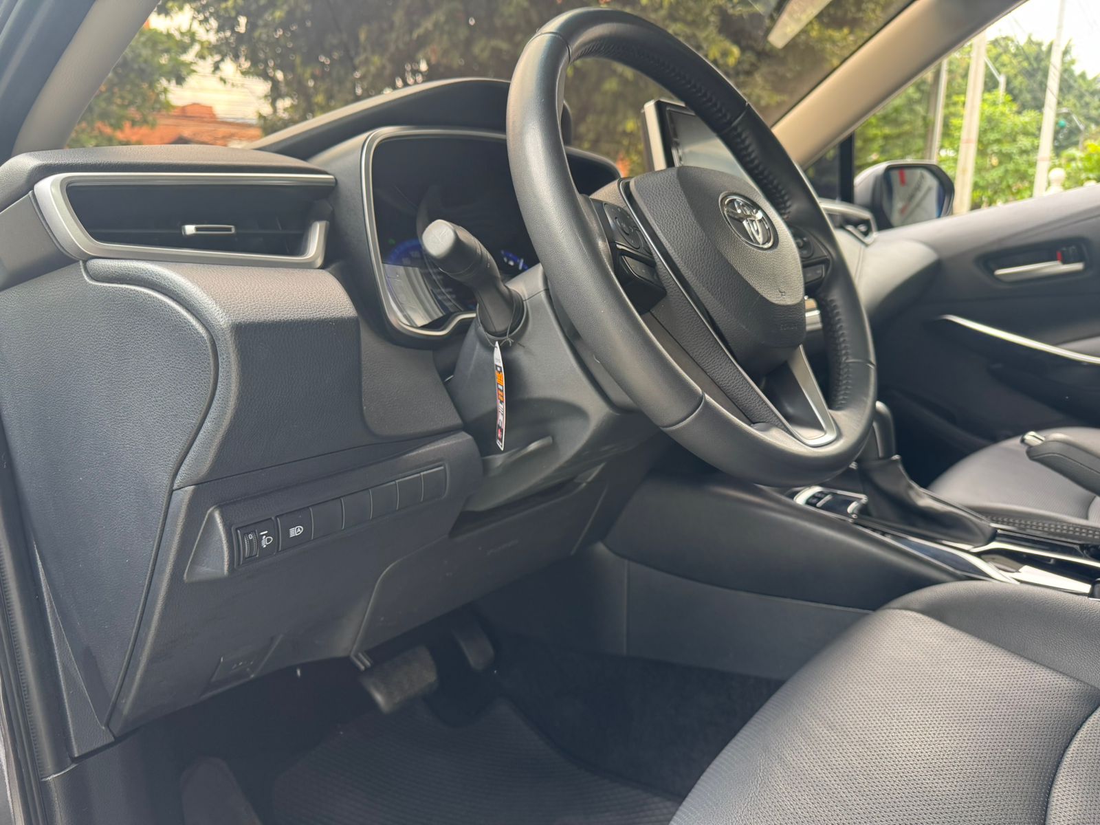 TOYOTA COROLLA SE-G HIBRIDO 2023 - Imagen 11