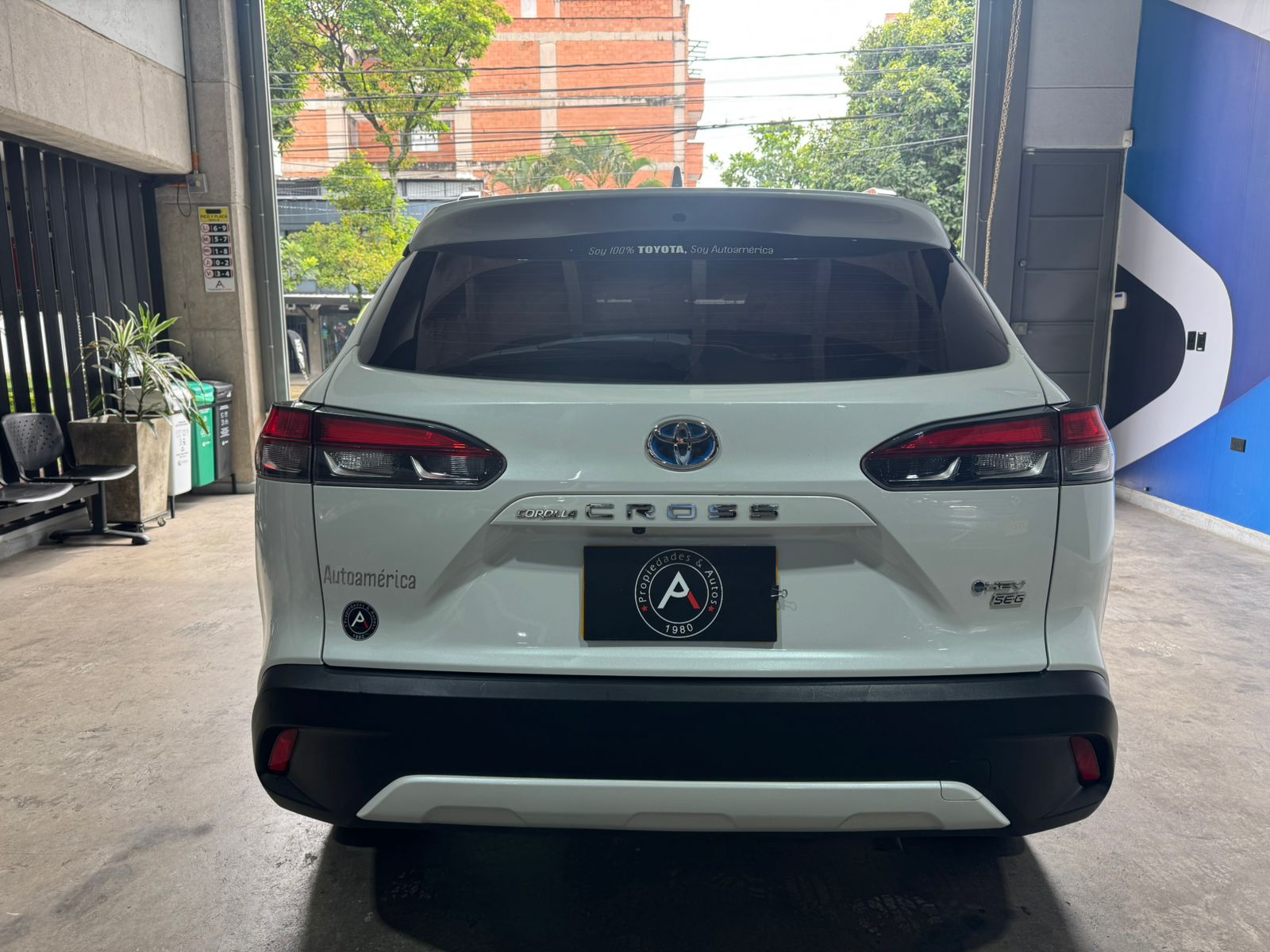 TOYOTA COROLLA CROSS HEV SEG 2025 - Imagen 6