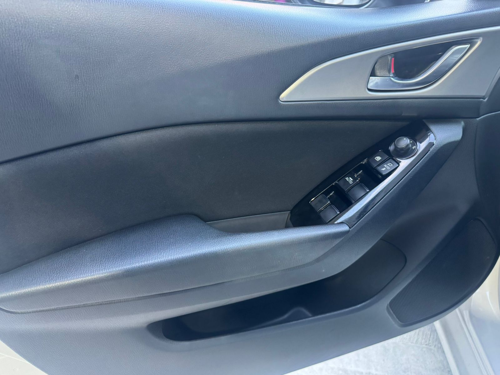 MAZDA 3 TOURING 2018 - Imagen 11