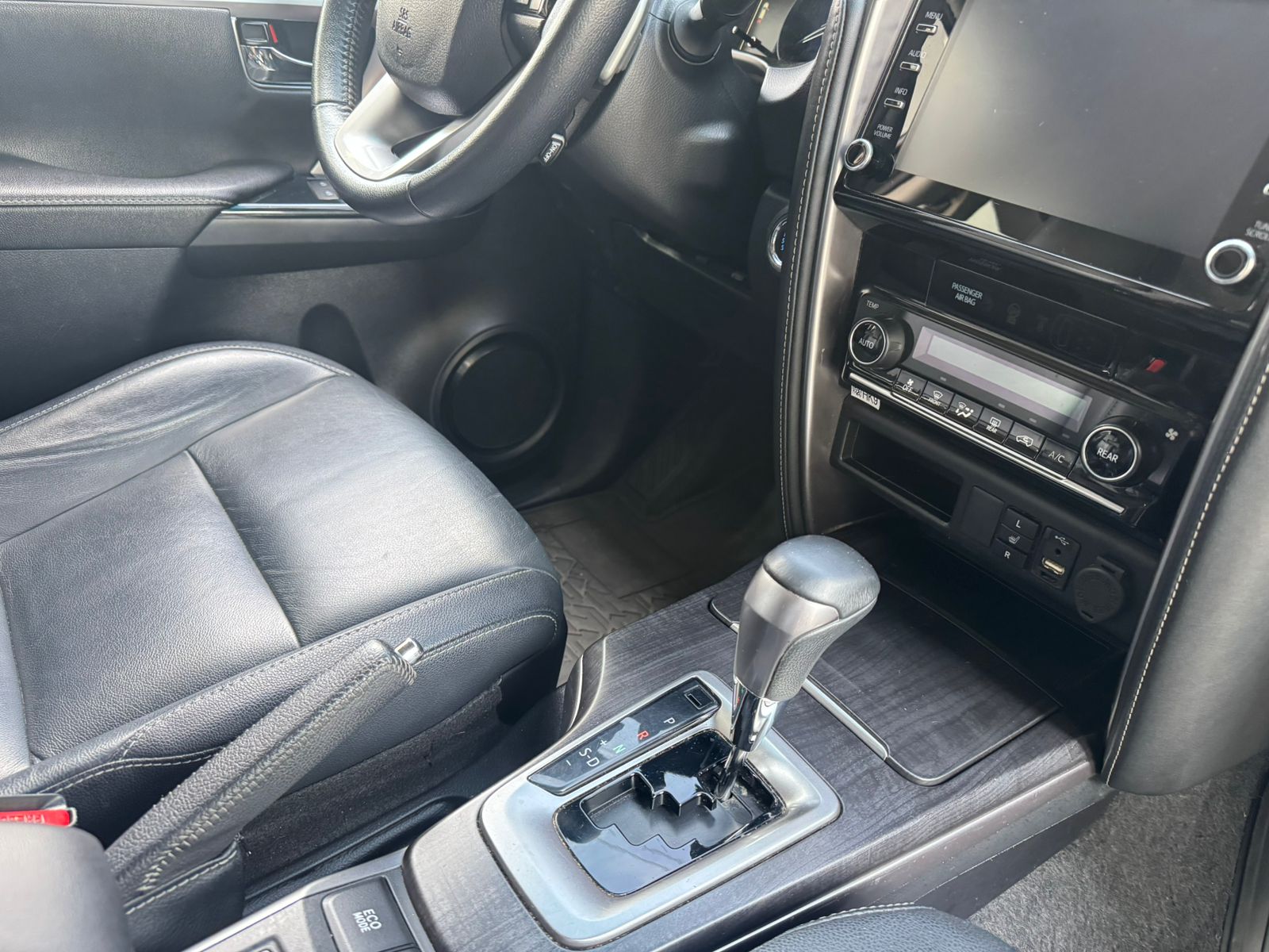 TOYOTA FORTUNER SRV 2021 - Imagen 20