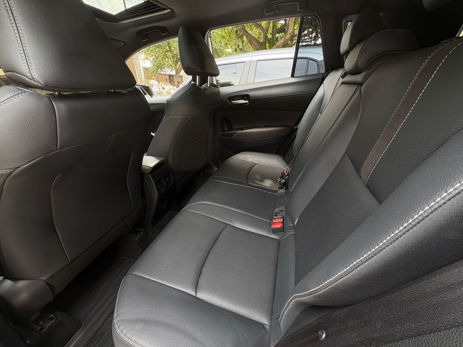 TOYOTA COROLLA CROSS HEV SEG 2025 - Imagen 15