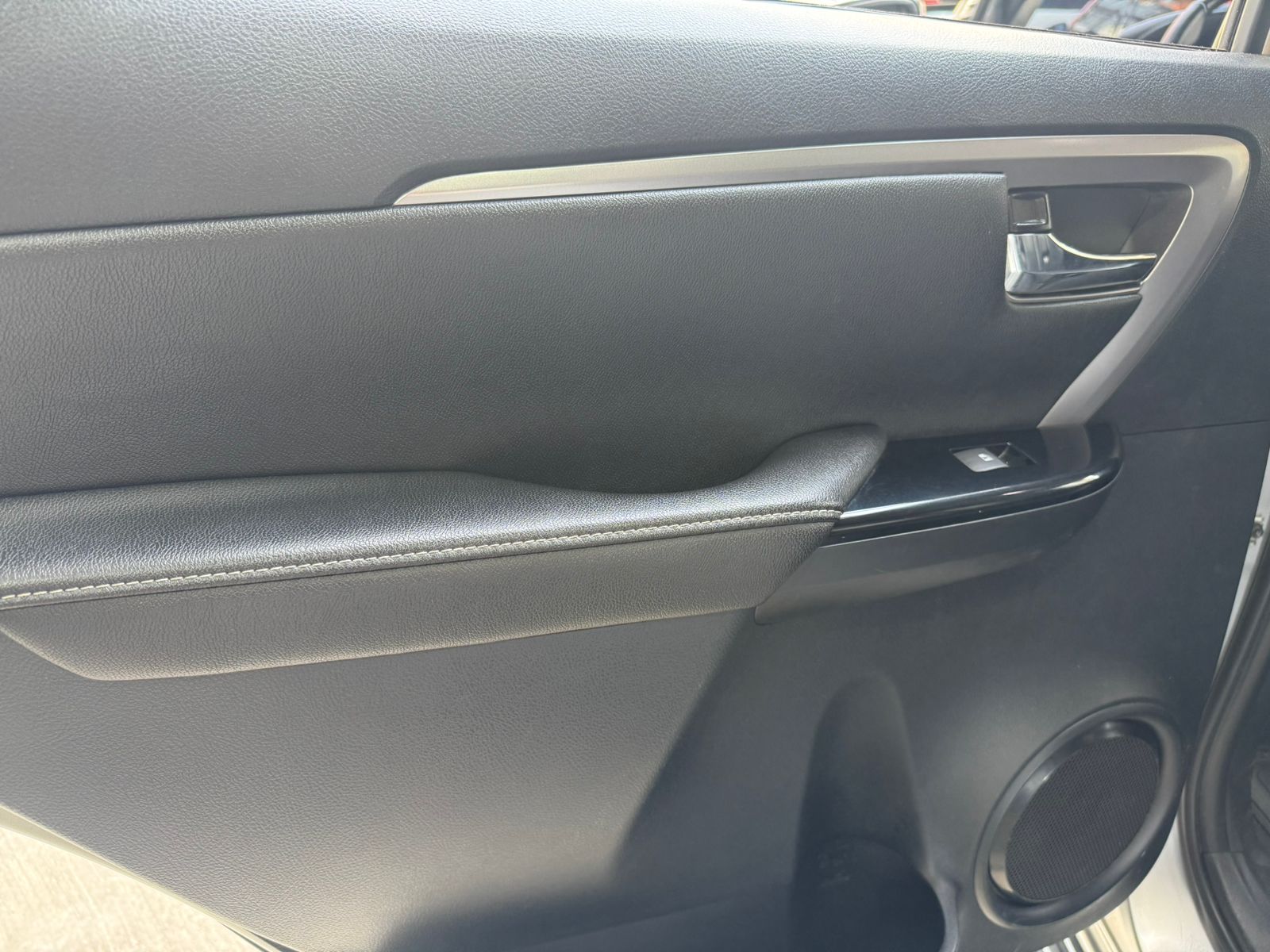 TOYOTA FORTUNER SRV 2021 - Imagen 14