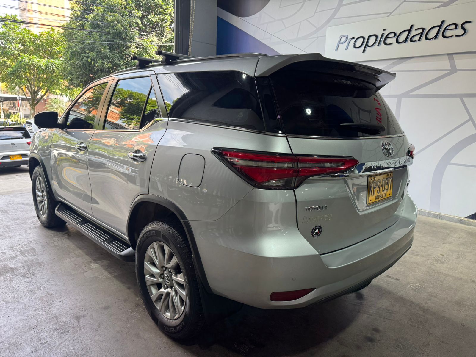 TOYOTA FORTUNER SRV 2021 - Imagen 8