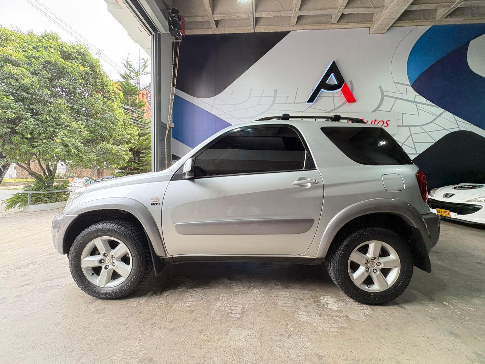 TOYOTA RAV4 2004 - Imagen 8