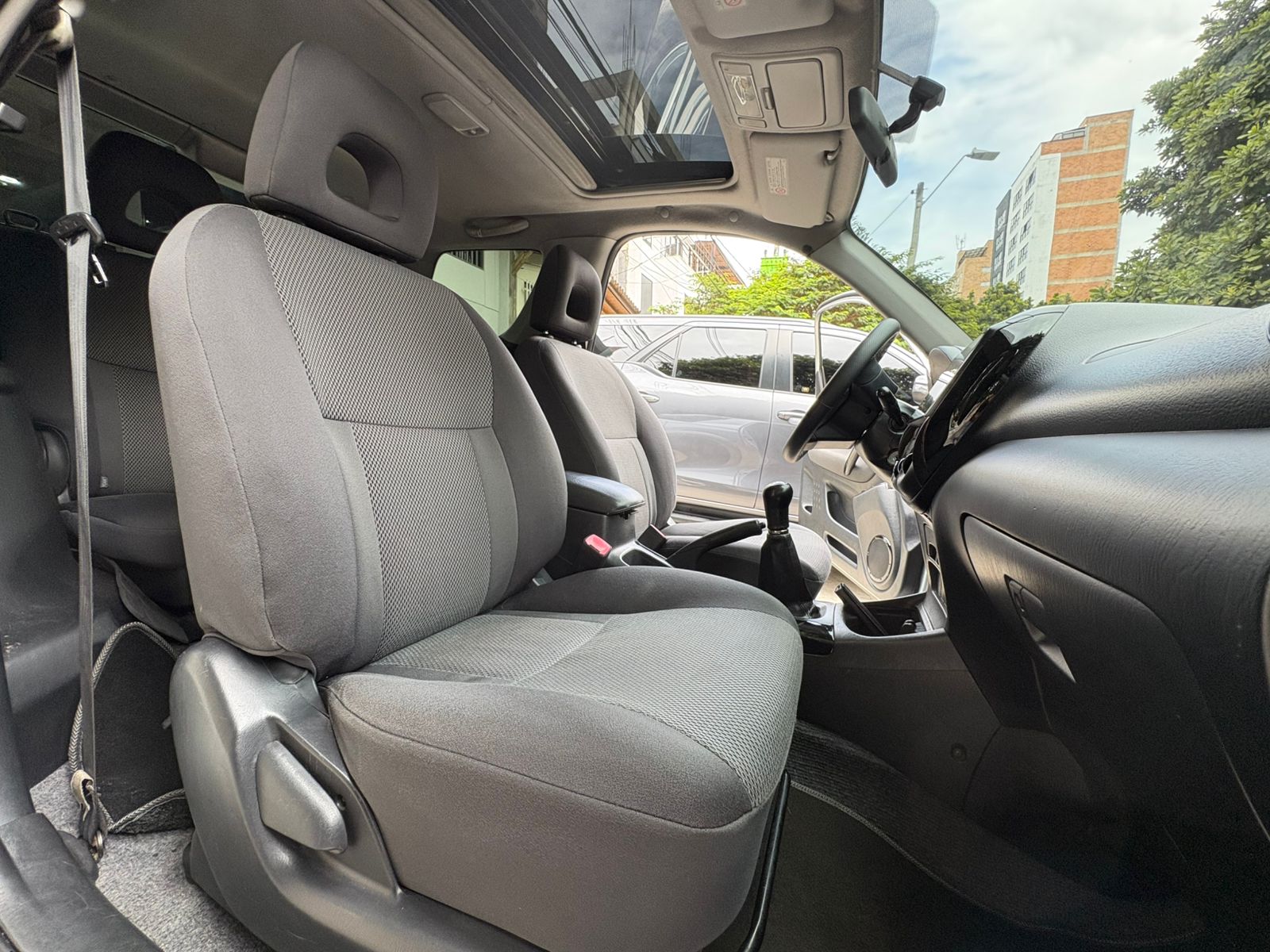 TOYOTA RAV4 2004 - Imagen 23