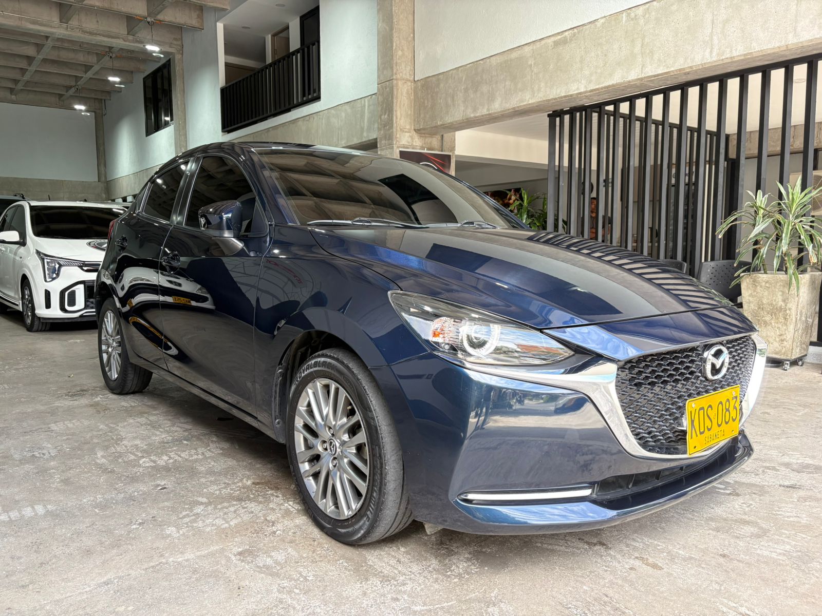 MAZDA 2 GRAND TOURING LX 2022 - Imagen 3