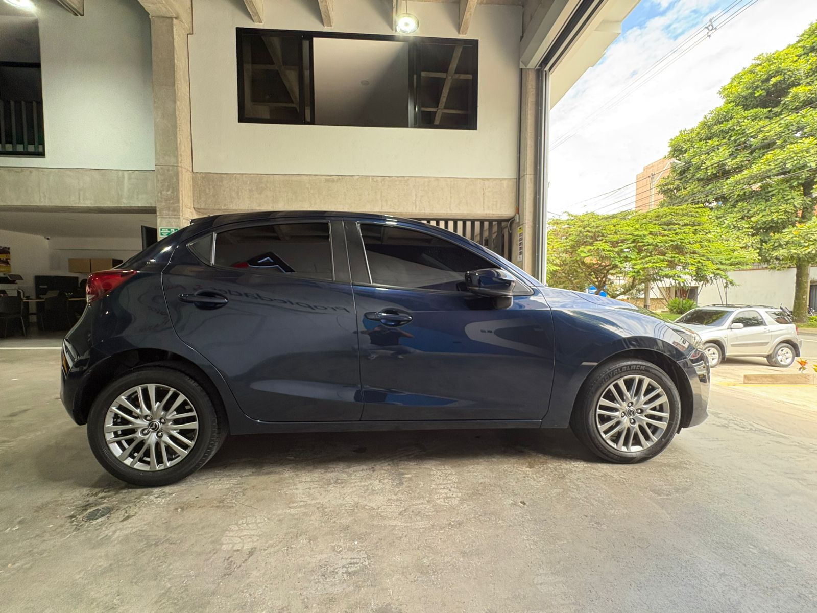 MAZDA 2 GRAND TOURING LX 2022 - Imagen 4