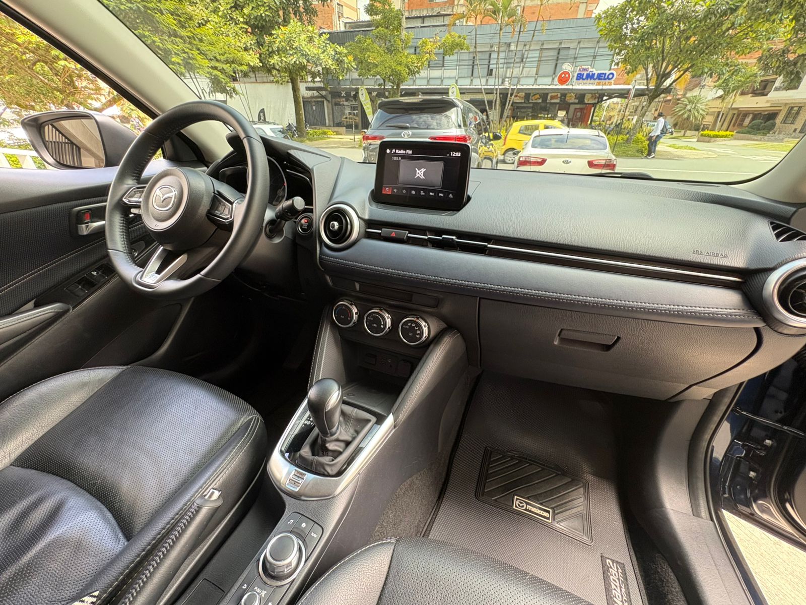 MAZDA 2 GRAND TOURING LX 2022 - Imagen 21