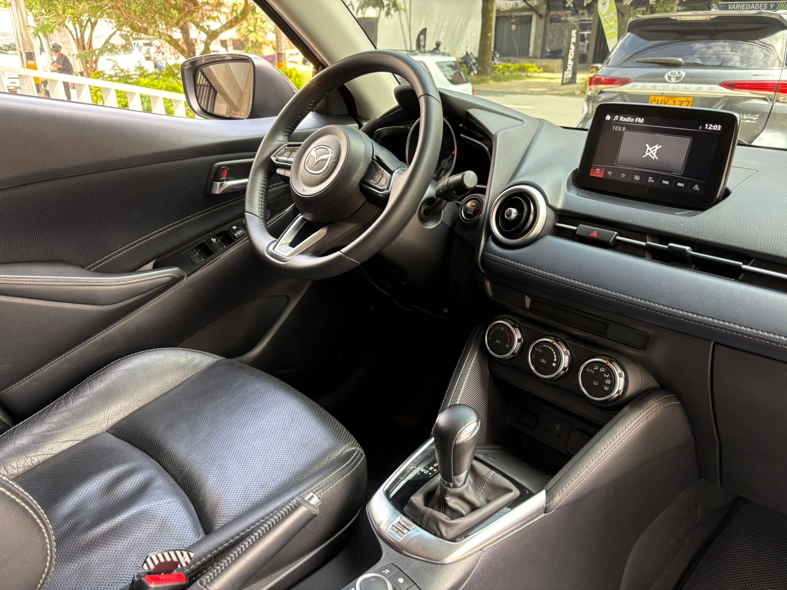 MAZDA 2 GRAND TOURING LX 2022 - Imagen 22