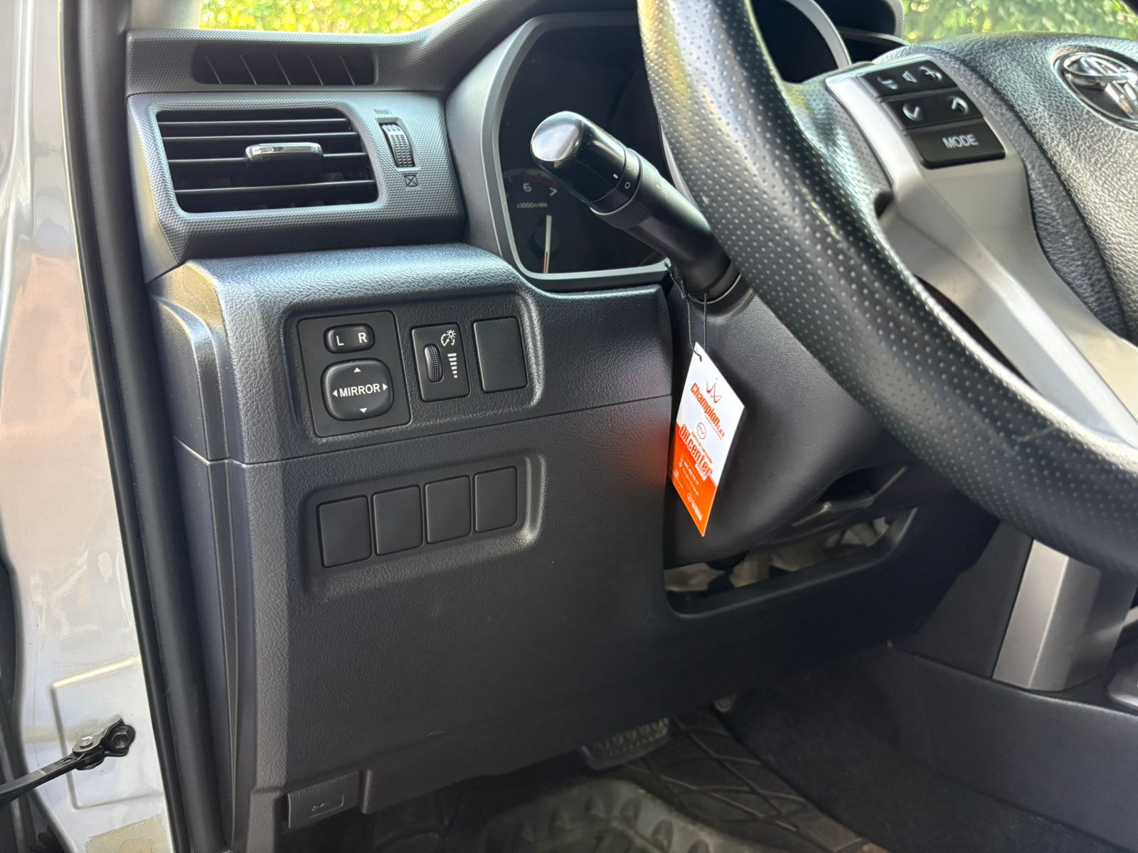 TOYOTA 4RUNNNER SR5 2018 - Imagen 11